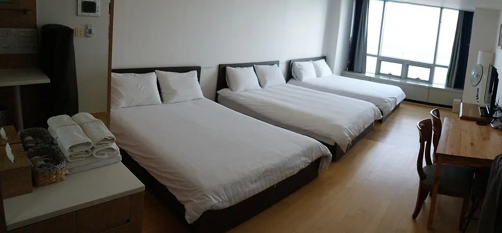Crown House Guest House Incheon