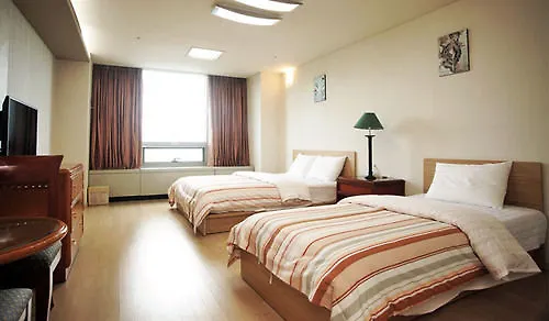 Crown House Guest House Incheon