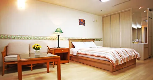 Crown House Guest House Incheon