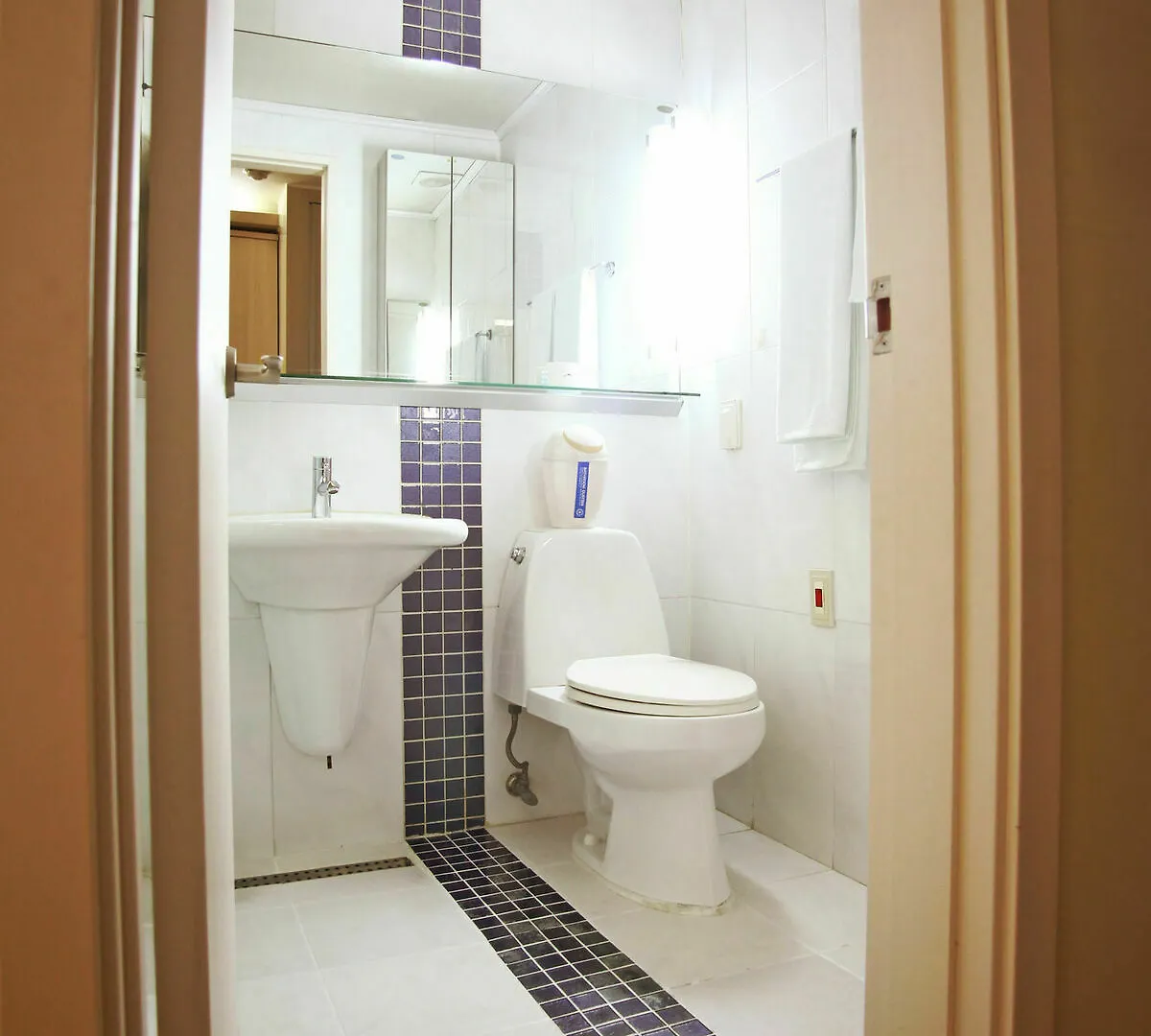 Crown House Guest House Incheon South Korea