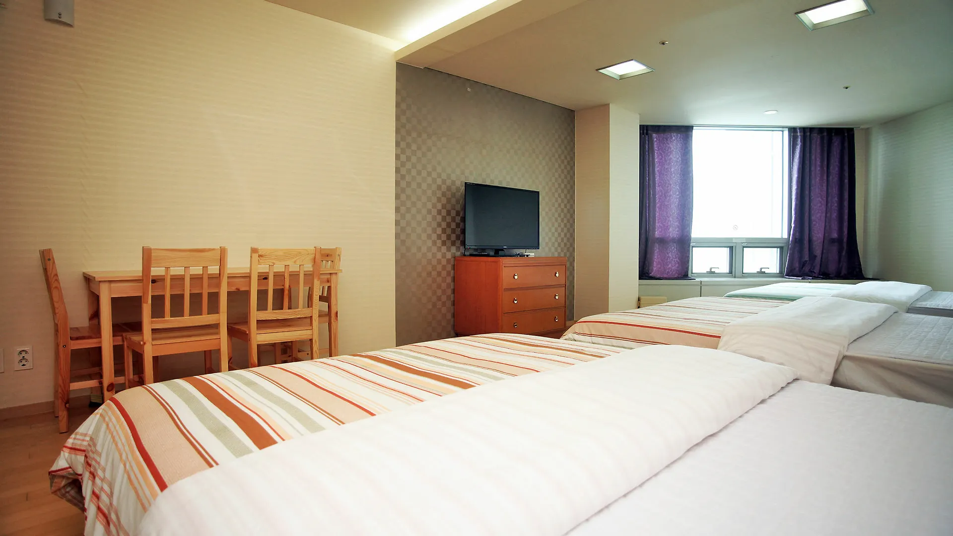Crown House Guest House Incheon